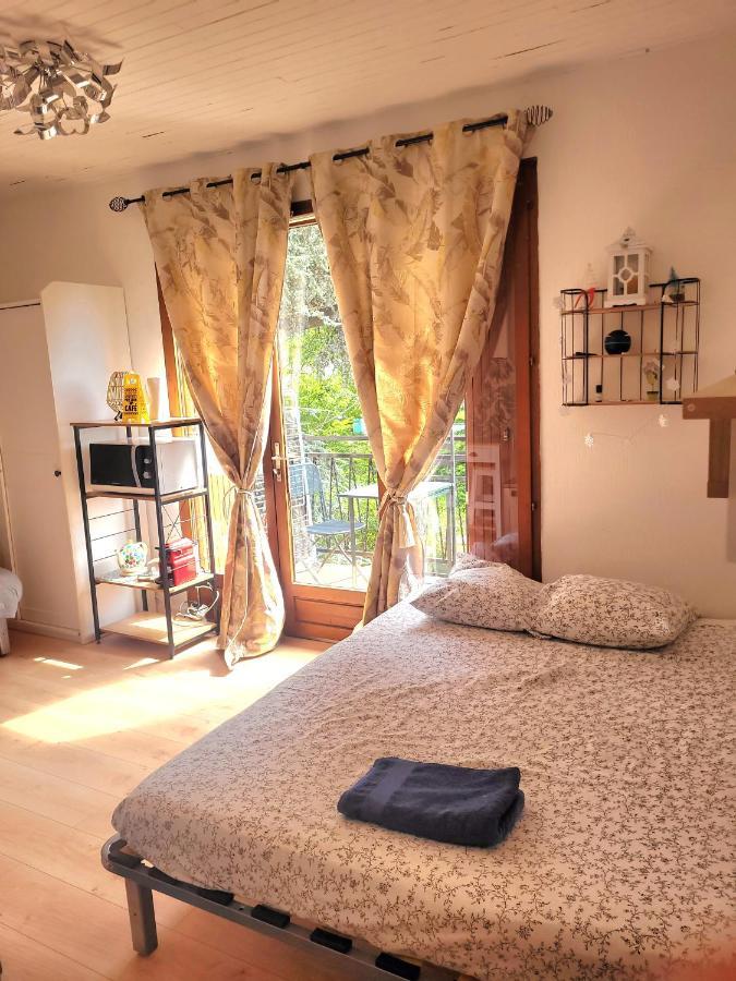 Diamant Studio Classe 3 Etoiles Saint-Germain-en-Laye Exterior foto
